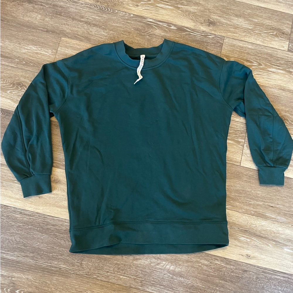 Lululemon perfectly oversized crew size 6